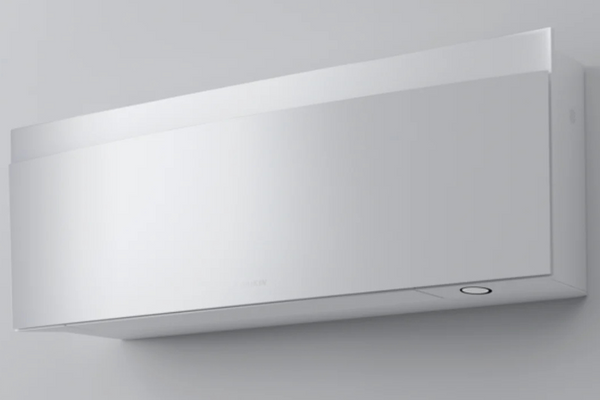 DAIKIN EMURA R-32 WALL MOUNTED INVERTER - 18 000Btu